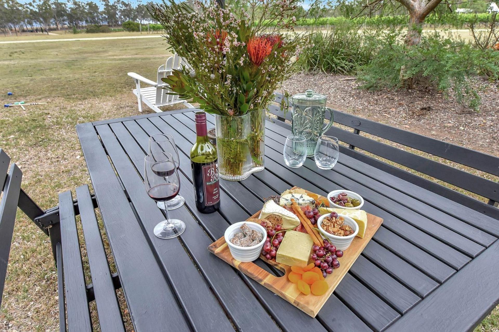 Bracken Ridge Vineyard The Entire Estate רוטברי מראה חיצוני תמונה