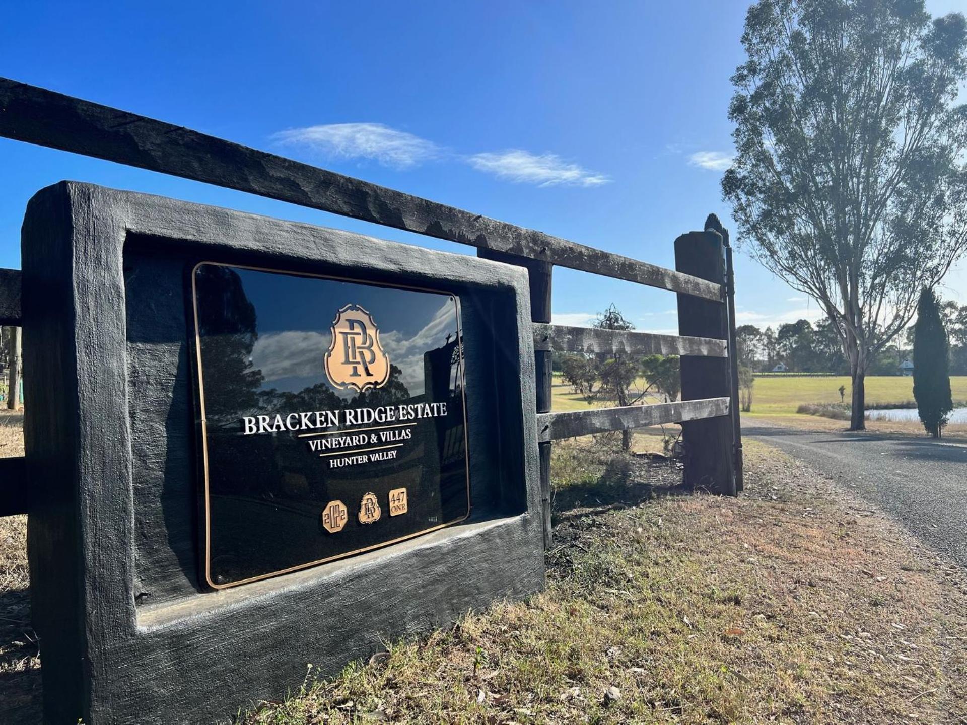 Bracken Ridge Vineyard The Entire Estate רוטברי מראה חיצוני תמונה